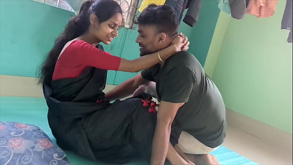 Gaon Wali Girlfriend – Village Mein Suhagrat