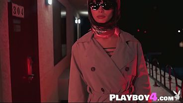 Big tits MILF Julia Logacheva stunning posing session after hot striptease